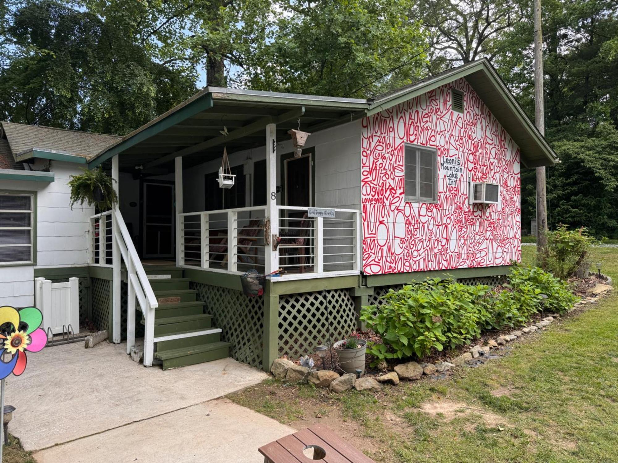 Mountain Lake Cottages 亨德森维尔 外观 照片