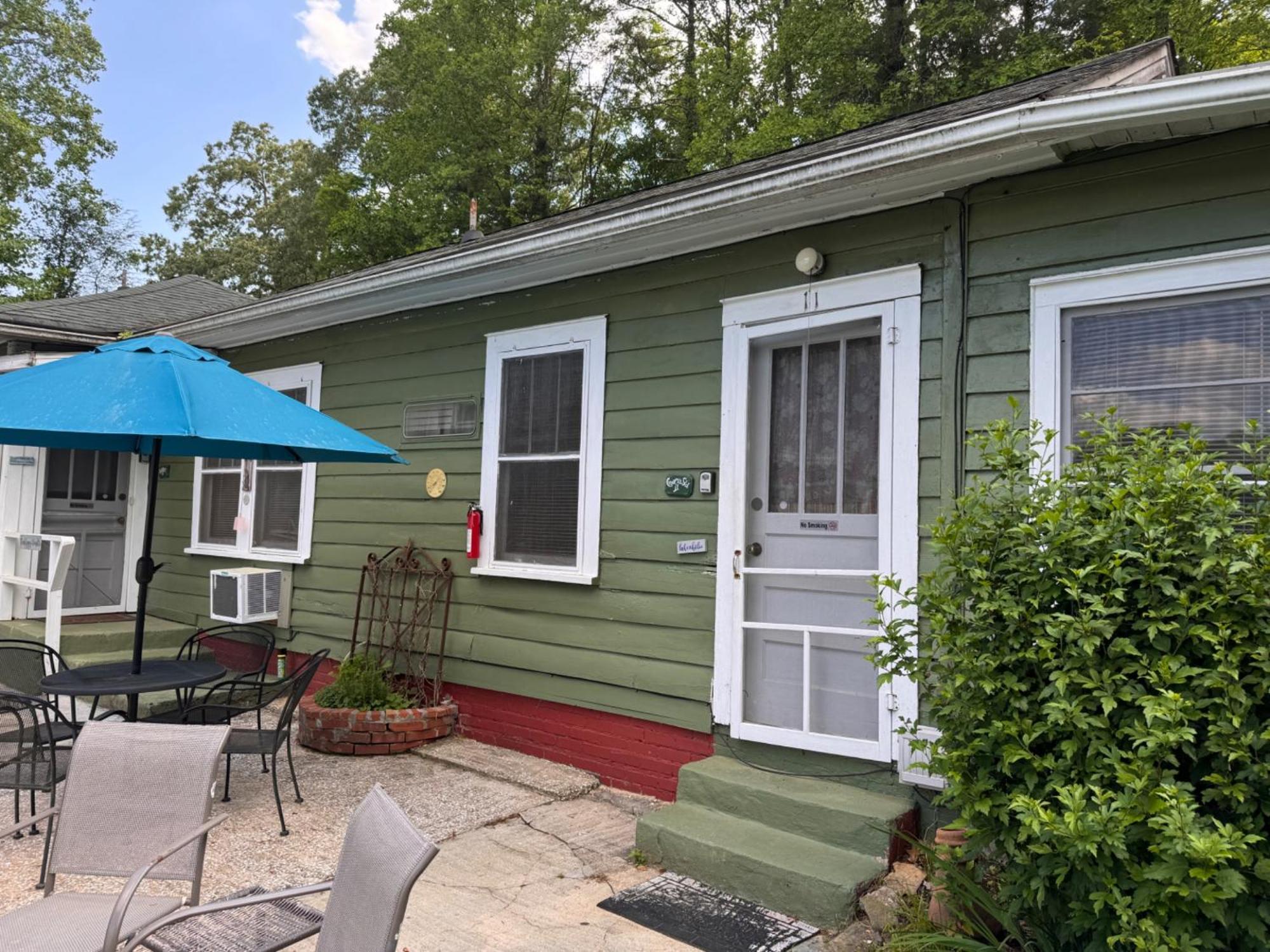 Mountain Lake Cottages 亨德森维尔 外观 照片
