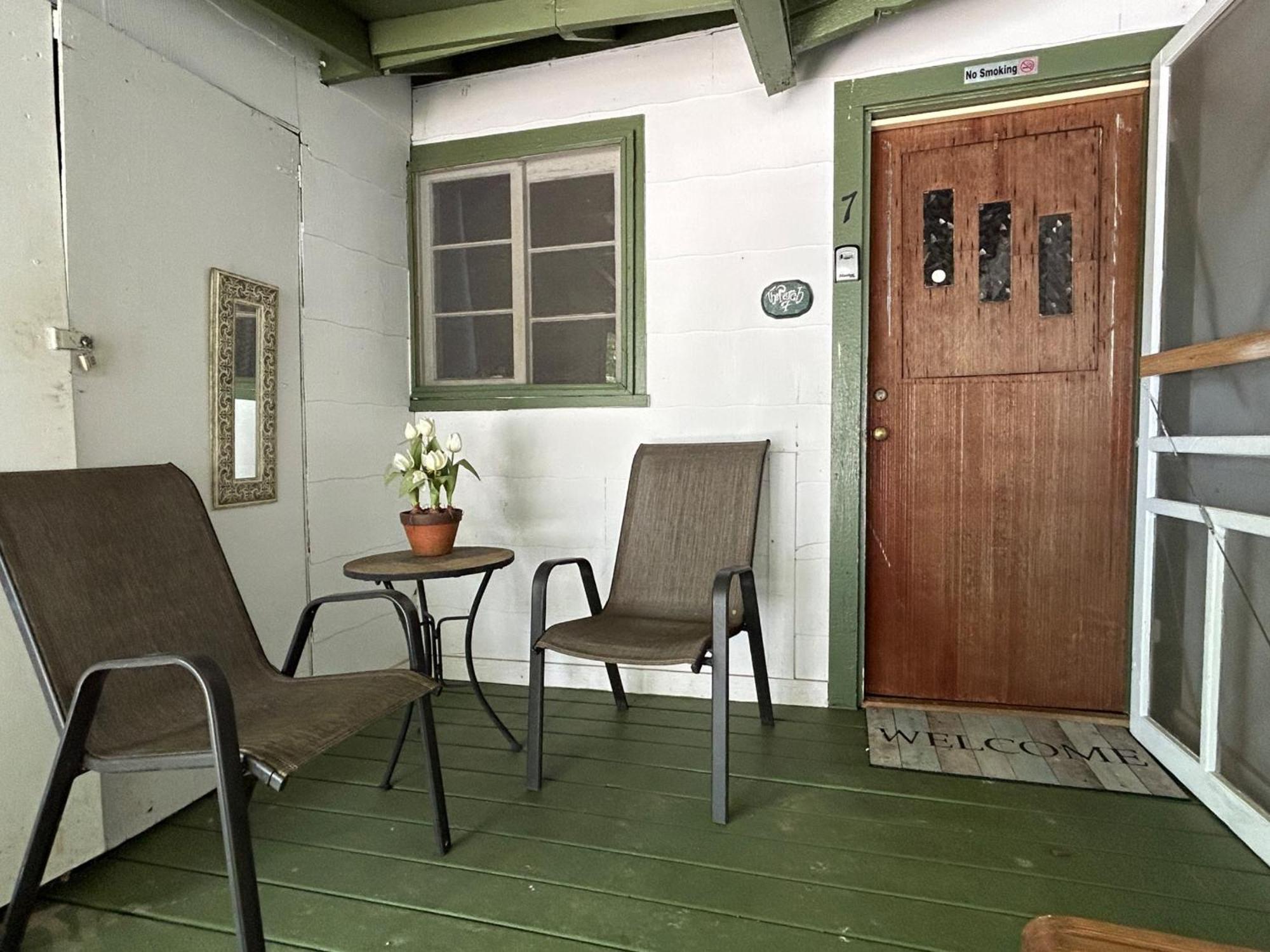 Mountain Lake Cottages 亨德森维尔 外观 照片