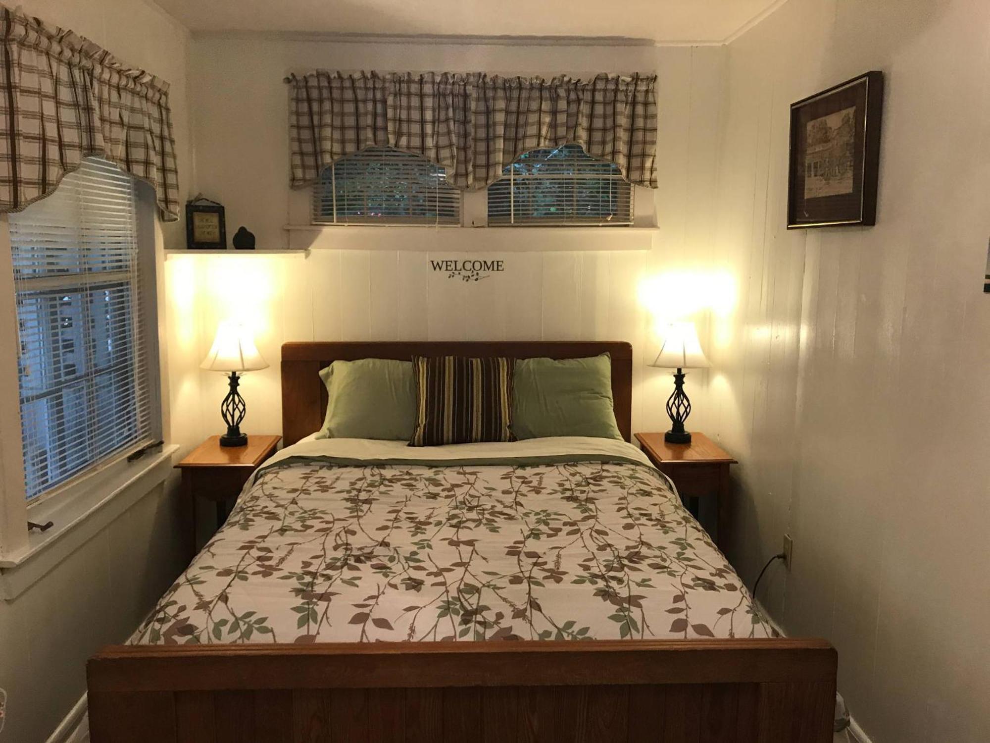 Mountain Lake Cottages 亨德森维尔 外观 照片