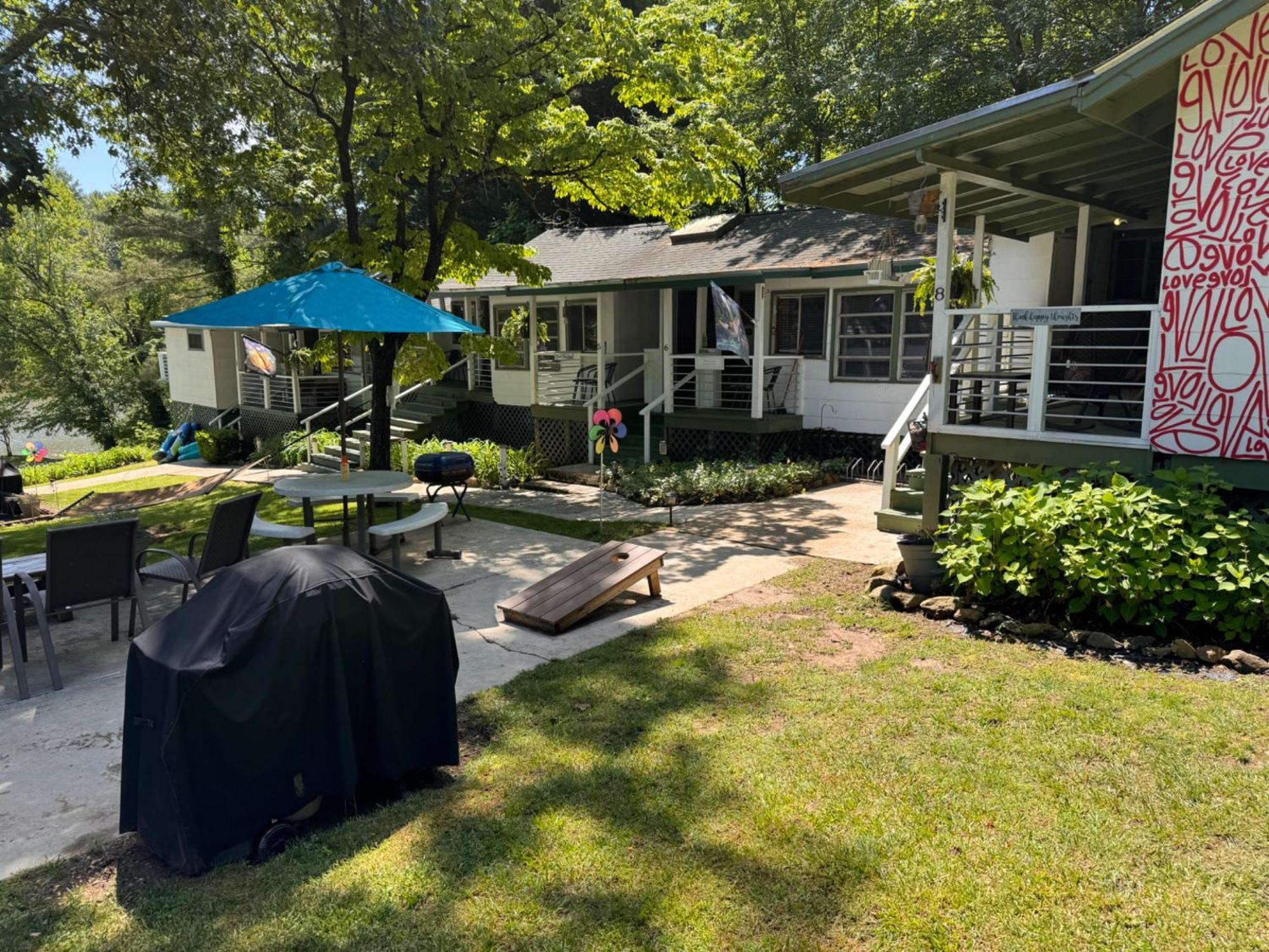 Mountain Lake Cottages 亨德森维尔 外观 照片